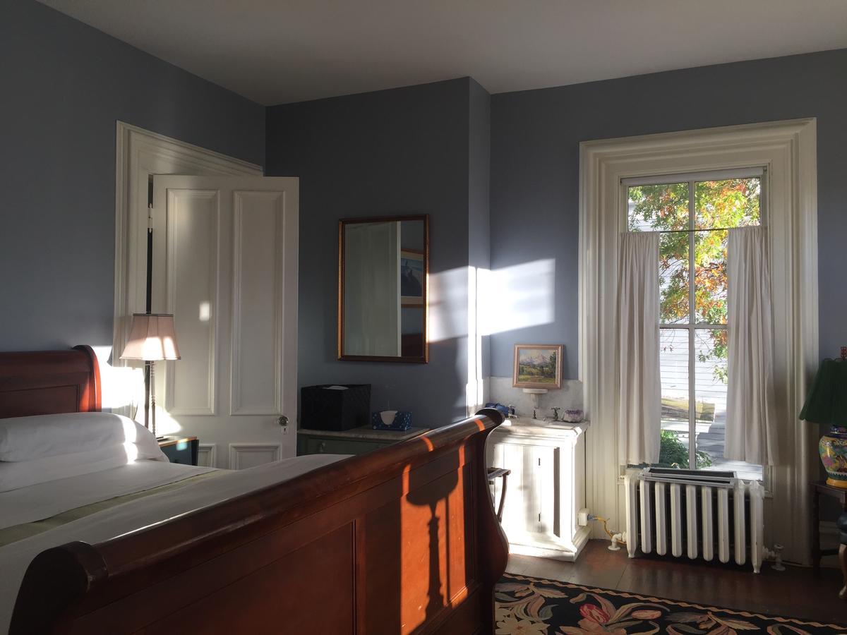 Hudson City Bed And Breakfast Buitenkant foto