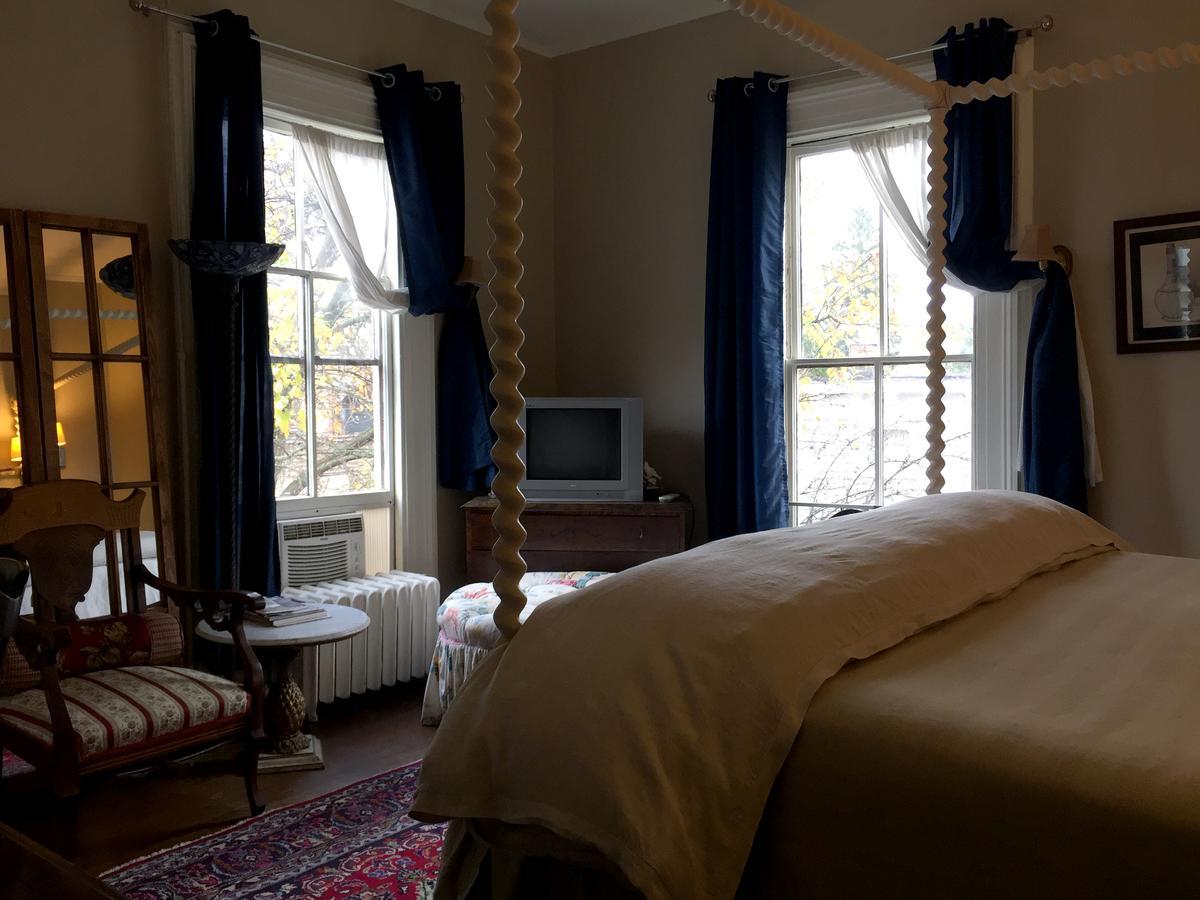Hudson City Bed And Breakfast Buitenkant foto