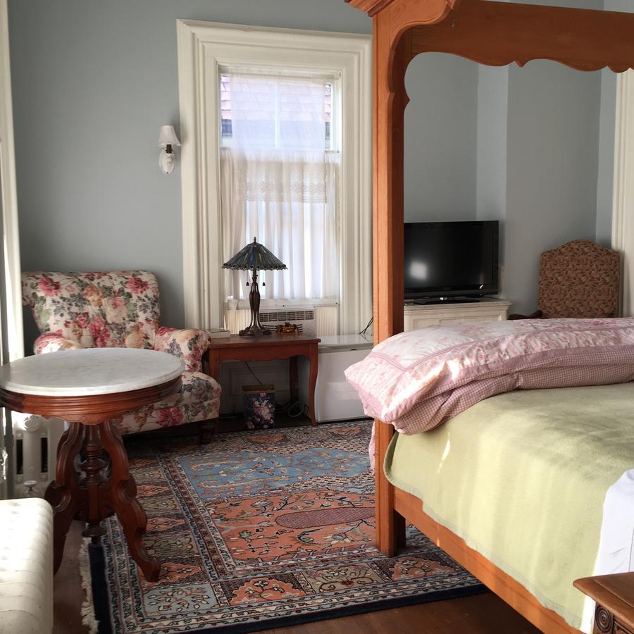 Hudson City Bed And Breakfast Buitenkant foto